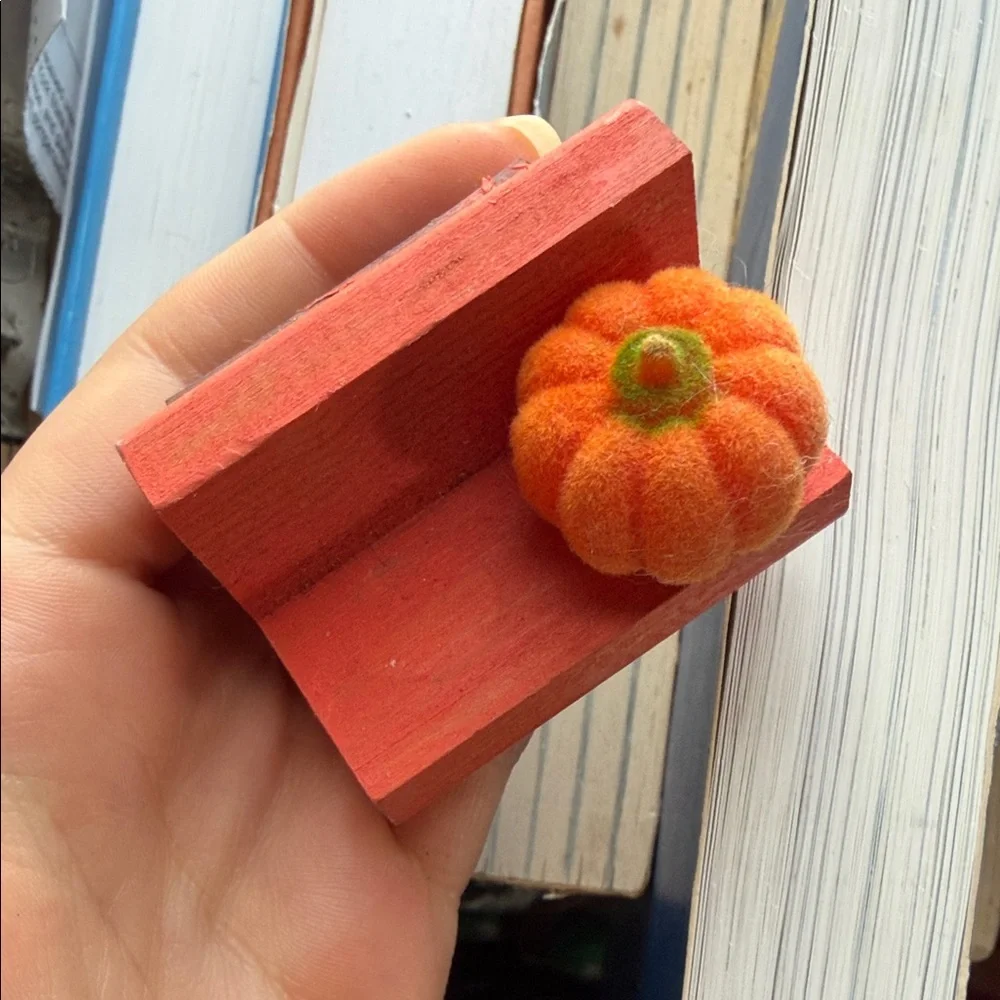 Orange Pumpkin Magnet Decor
